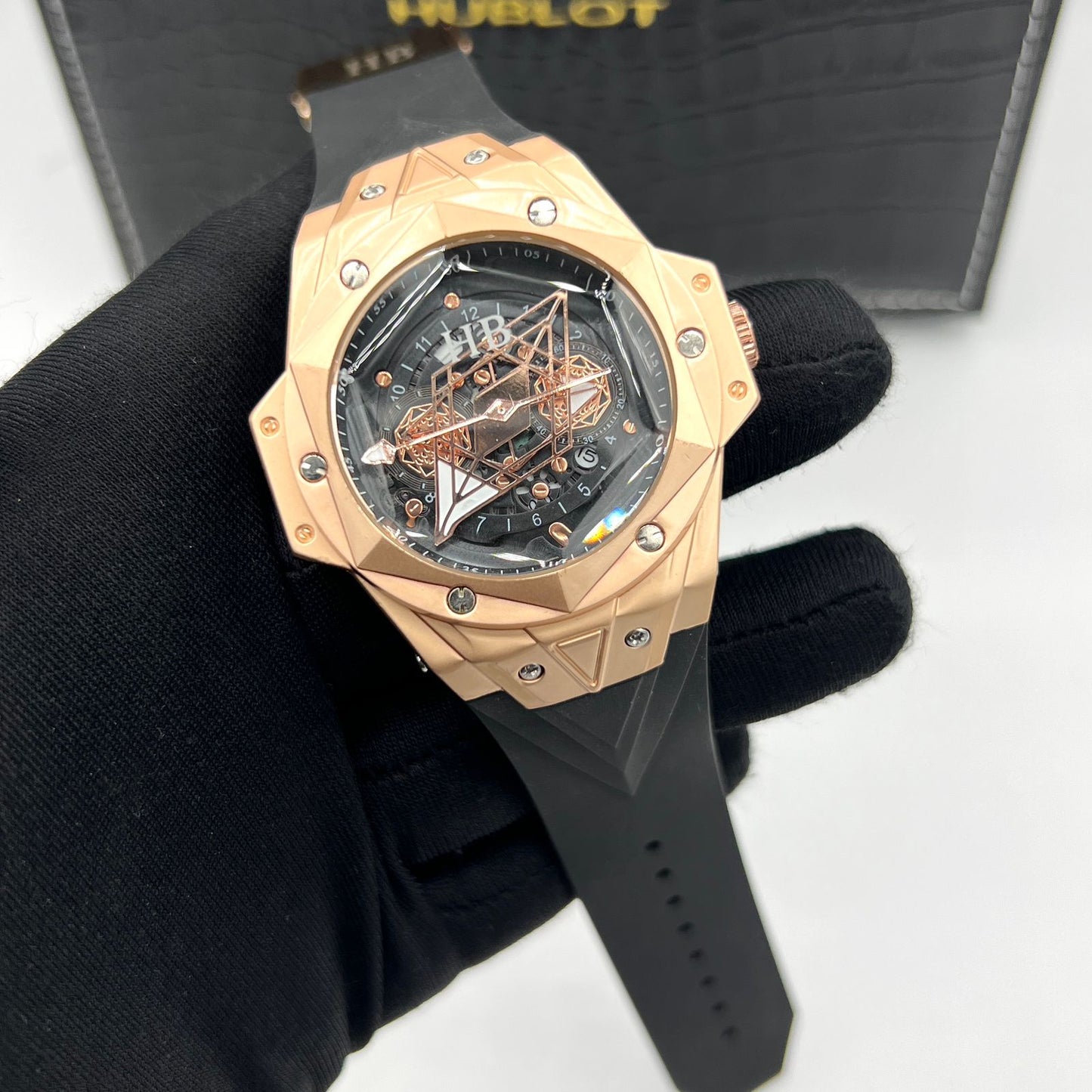 HUBLOT BIG BANG QUARTZ PREMIUM WATCH