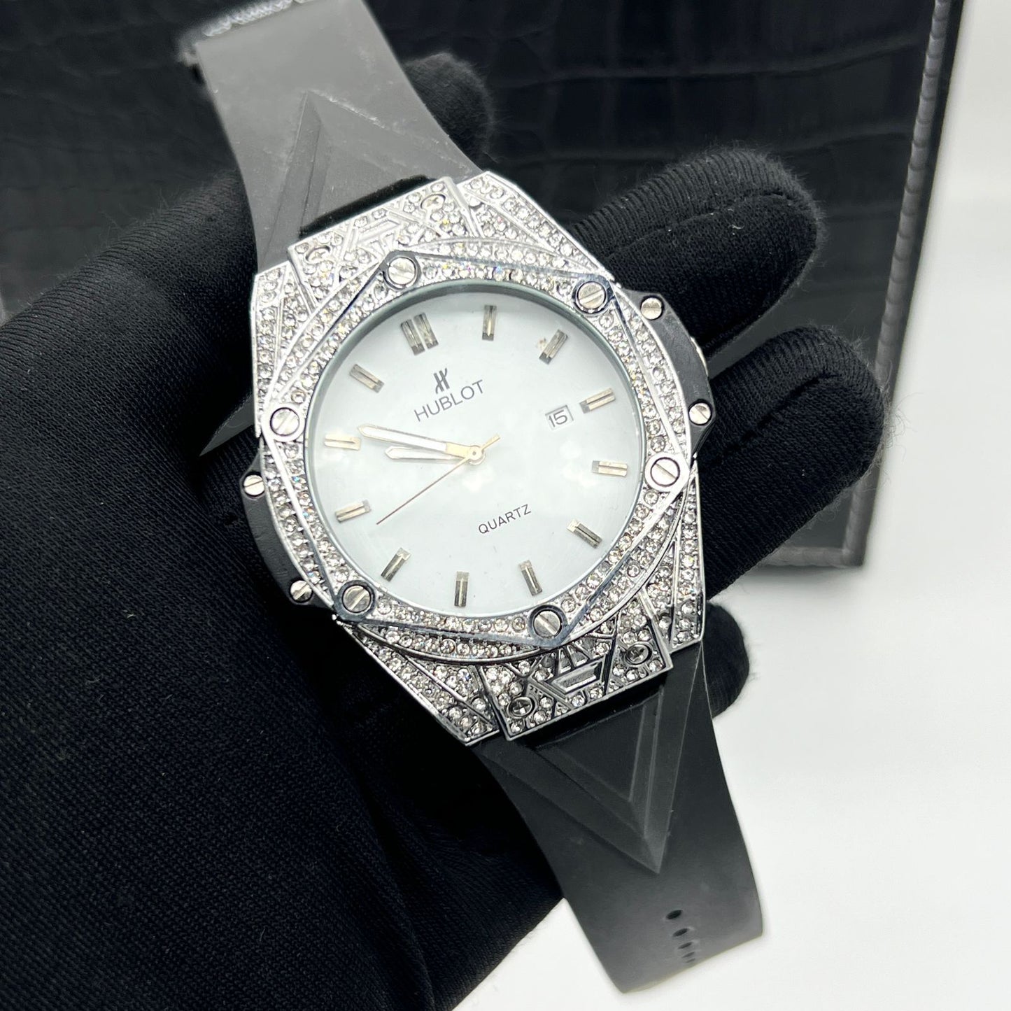 HUBLOT DIAMOND PREMIUM WATCH