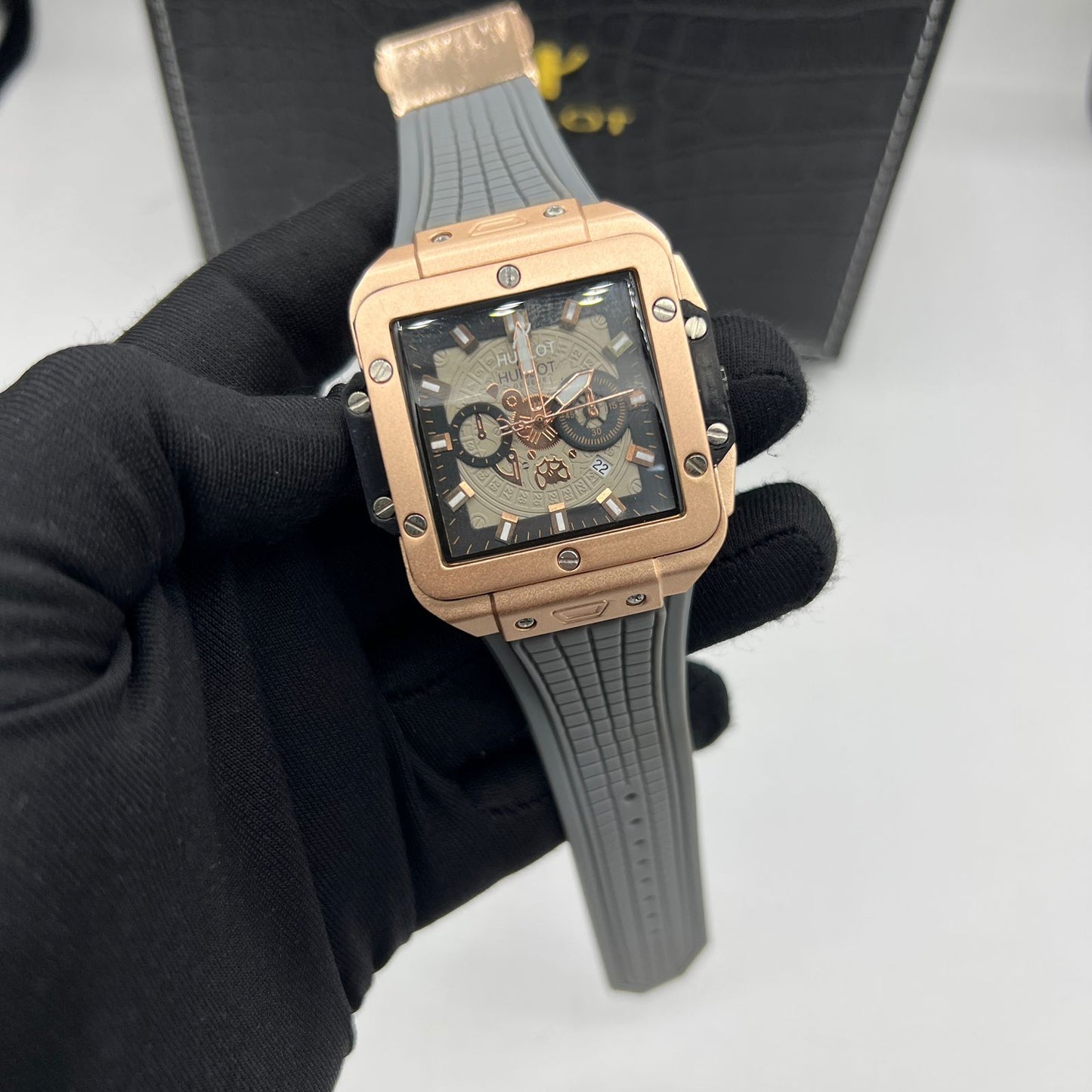 HUBLOT BIG BANG SQUARE PREMIUM WATCH