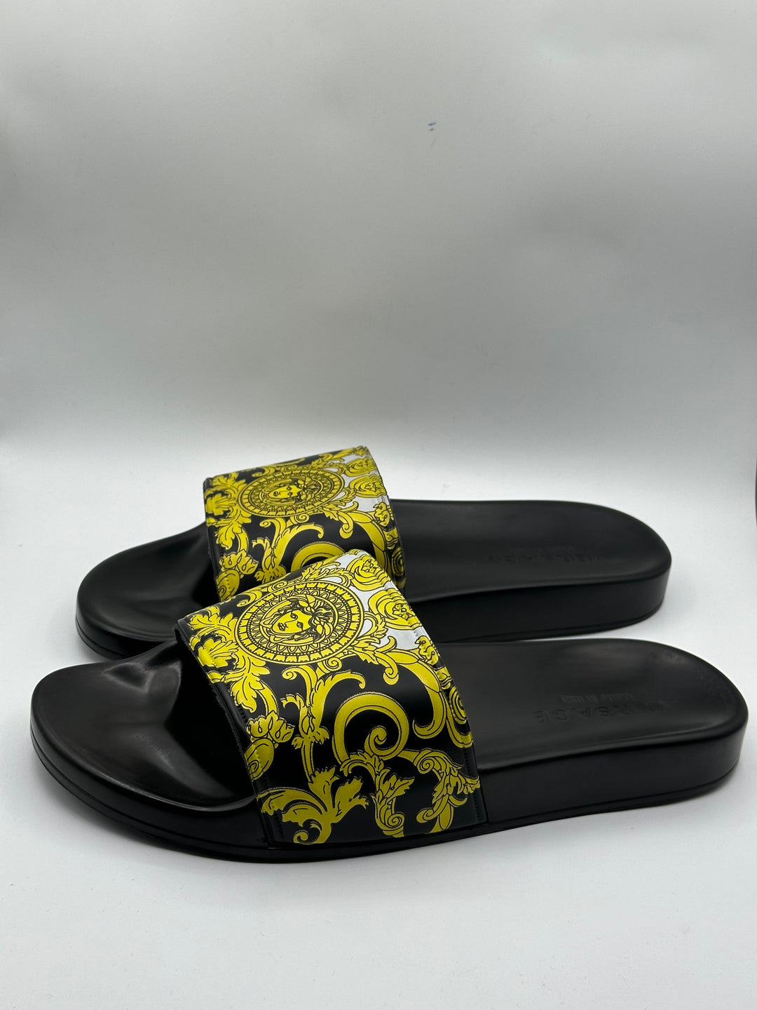 Versace Golden Premium  Slide