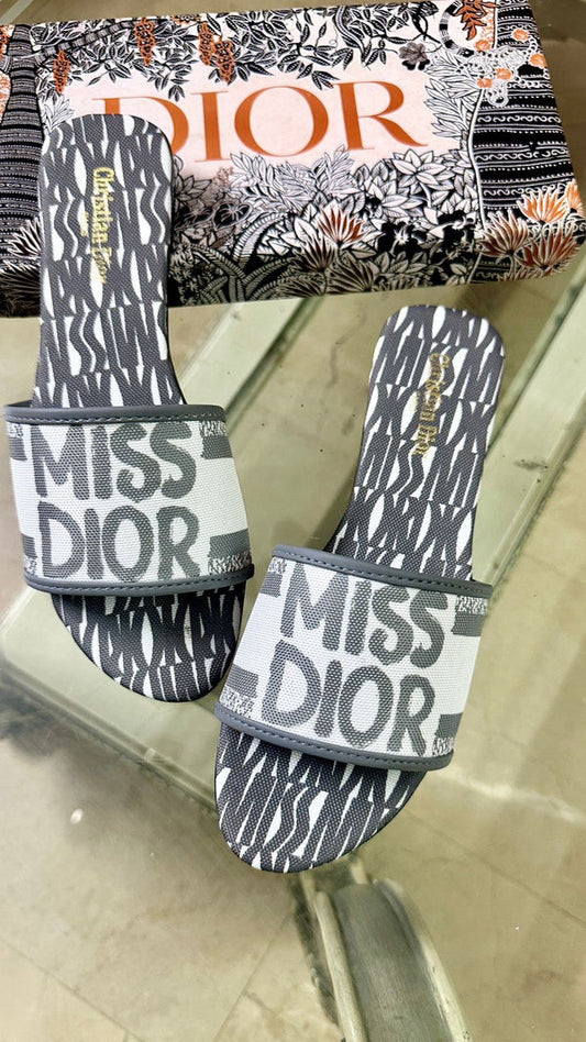 Ms Dior (Grey)